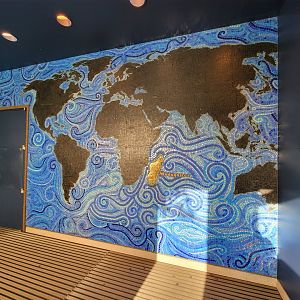 Bronx - Madagascar, inside front doors