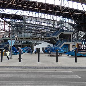 Saint Louis Aquarium Entrance - Mar. 2022