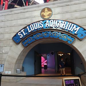 Saint Louis Aquarium Entrance - Mar. 2022