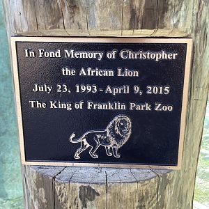Plaque in memory of Christopher the African lion (1993-2015)