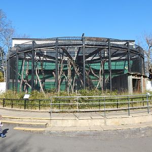 Empty enclosure 180322