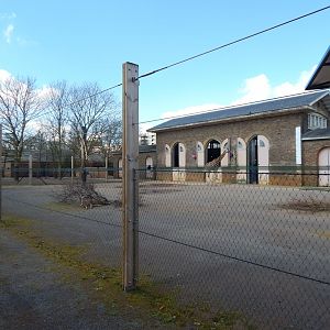 Giraffe enclosure 180322