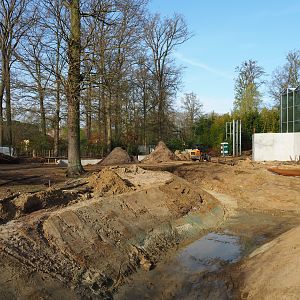 Orangutan project construction update 2022-04-12 - Construction of large island on elephant side