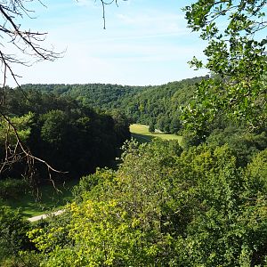 Landscape view of the Lesse Valley and the lower part of the wildlife park, 2021-08-15