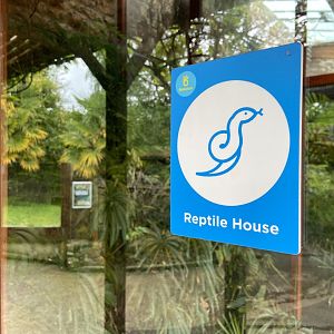 Bristol Zoo Makaton sign