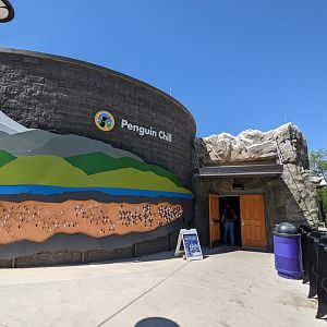 Pengiun Chill building