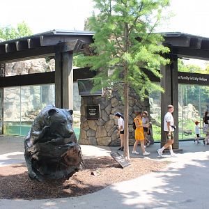 Grizzly Ridge (Grizzly Bear Exhibit)