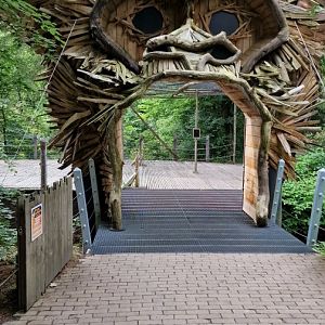 Squirrel monkey enclosure entrance