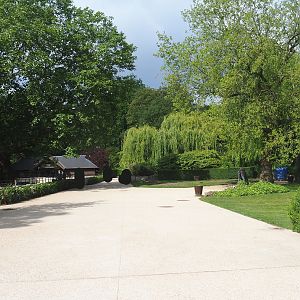 Park view of walkway alongside White rhinoceros paddock, 2022-05-26