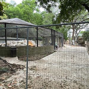 Parrot Paradise Closed Down