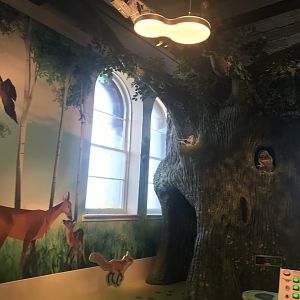 Refurbished kids area (3)