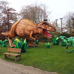 Examples of temporary light sculptures for DinoLights winter event, 2021-11-23