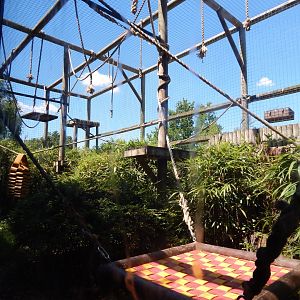 Lar enclosure 100722