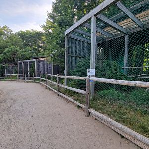 Maine Wildlife Park - Raptor aviaries