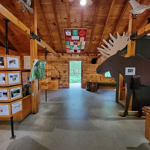 Maine Wildlife Park - Inside first building, herps on left