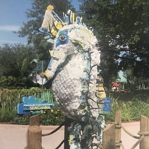 Seahorse statue (2014)