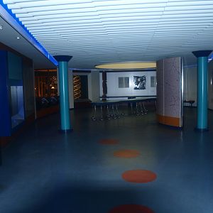 Biochron - Access to exhibition areas, 2015-07-19