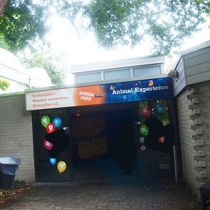 Entrance to the Africa House, 2015-07-19