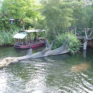 African riverboat ride passing the hippo enclosure at Hannover Zoo 2007