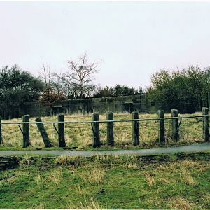 site of polar bear enclosure @ Whipsnade; 15.03.04