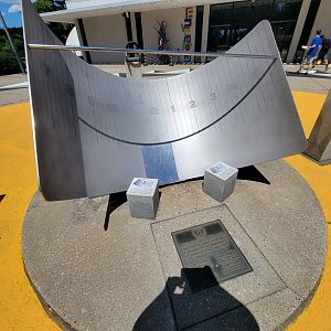 Ecotarium - Sundial