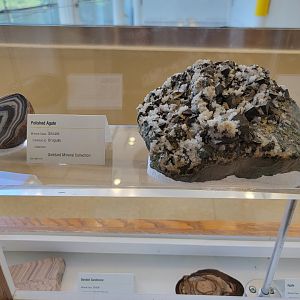Ecotarium - Geology example