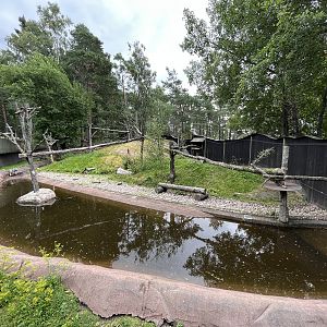 Red Panda/Small-clawed Otter Exhibit
