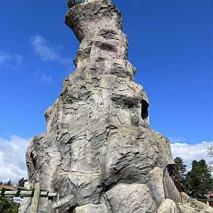 Bamses World - tiny house on top!