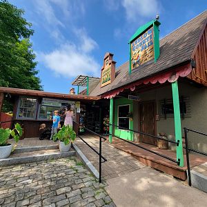 Lupa Zoo - Ticket booth