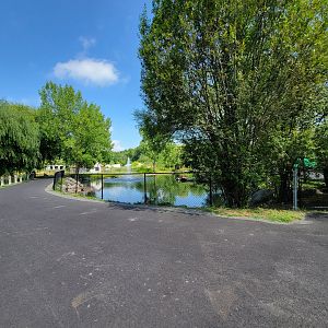 Lupa Zoo - Path (dead end)