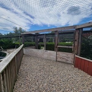 Ripley Waterfowl Conservancy - Doors to exit walkthrough aviaries