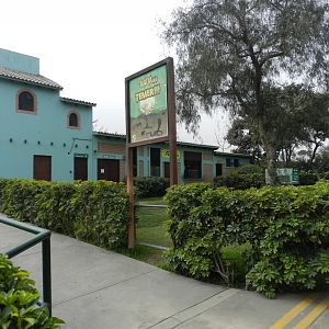 Reptile house - Parque Zoológico Huachipa