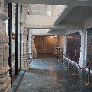 Interior of the Flower Temple - Sumatran orangutan indoor viewing area, 2022-06-28