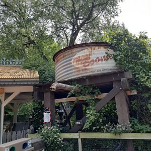 Boomerang Line Tower