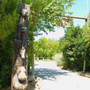 One of the entries to a path by the savannah area