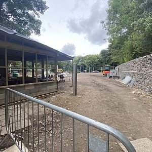 New giraffe enclosure with viewing room