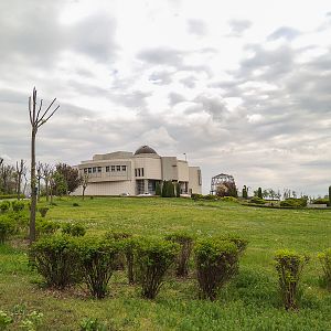 building of the aquarium and planetarium
