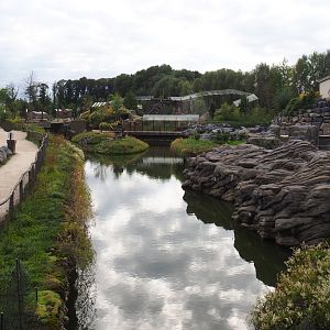 View in The Last Frontier with walkways, lodges, American beaver exhibit, Sea lion exhibit rocks and Cougar exhibit, 2022-09-15