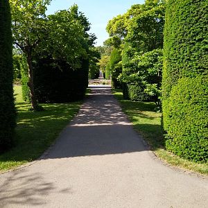 Moorish garden - central lane
