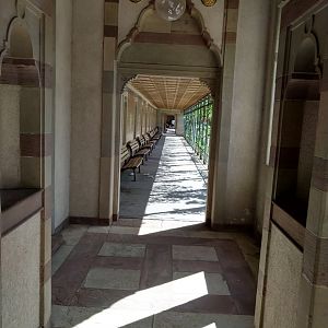 Moorish garden - "whispering" gallery