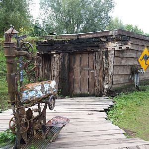 Southern Cape - Opal mine theming, 2022-09-15