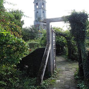 Gardens near the foot of the old abbey tower, 2022-09-15