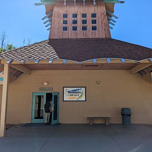 Aquarium - Diversity of life building