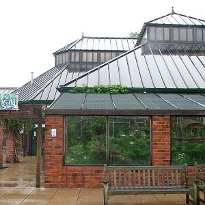 Entrance at Tropical World 01/08/09