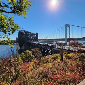 Aquarium du Quebec - Quebec Bridge and Pierre-Laporte Bridge