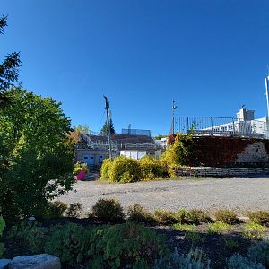 Aquarium du Quebec - old Harbor Seal pool