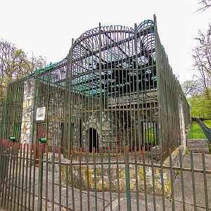 Enclosure of porcupine