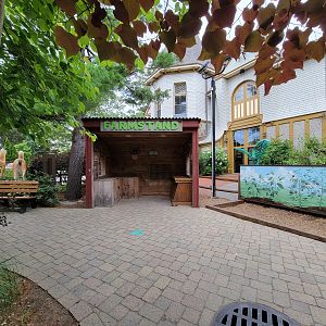 RWPZ 7/22 - Alex & Ani Farmyard