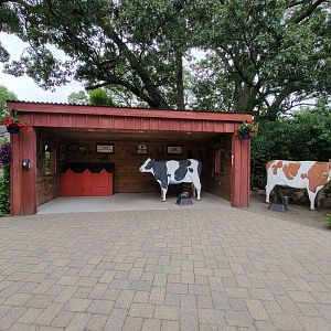 RWPZ 7/22 - Alex & Ani Farmyard