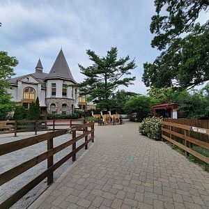 RWPZ 7/22 - Alex & Ani Farmyard, Sophie Danforth Administration Building